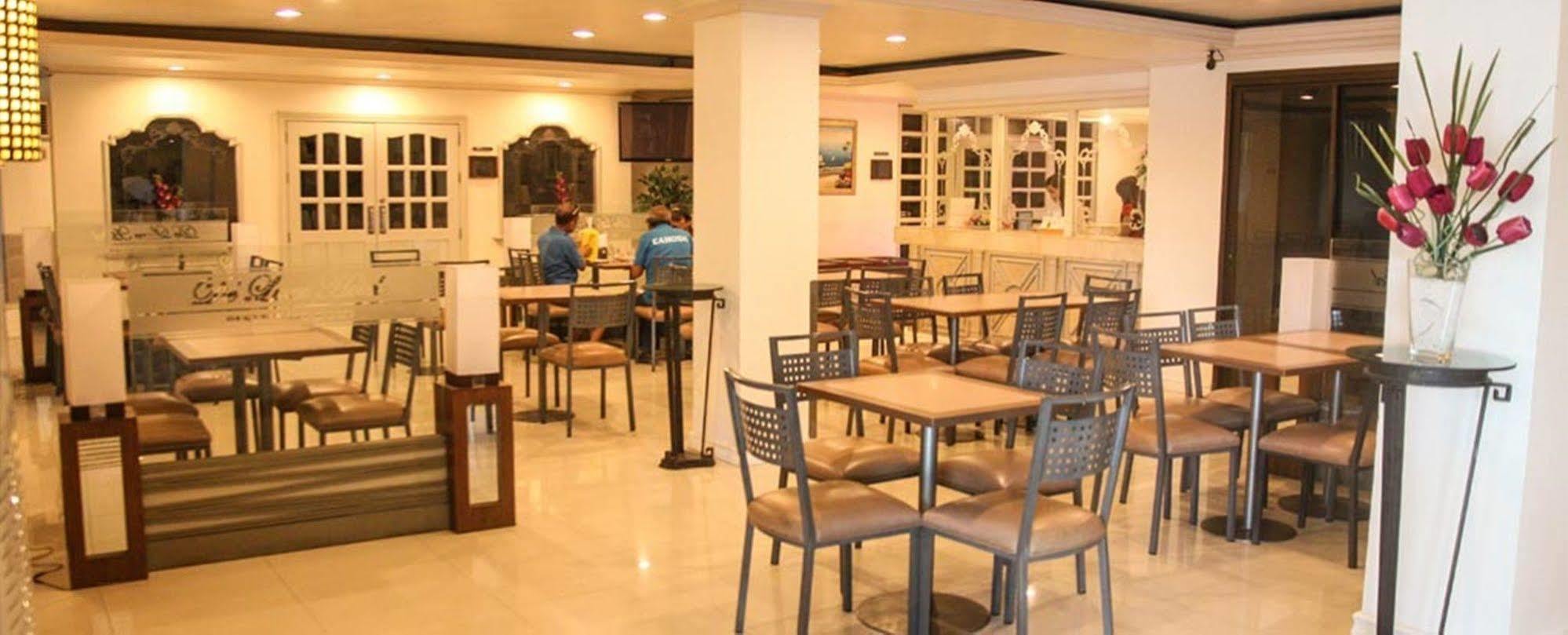De Luxe Hotel Cagayan de Oro Eksteriør billede