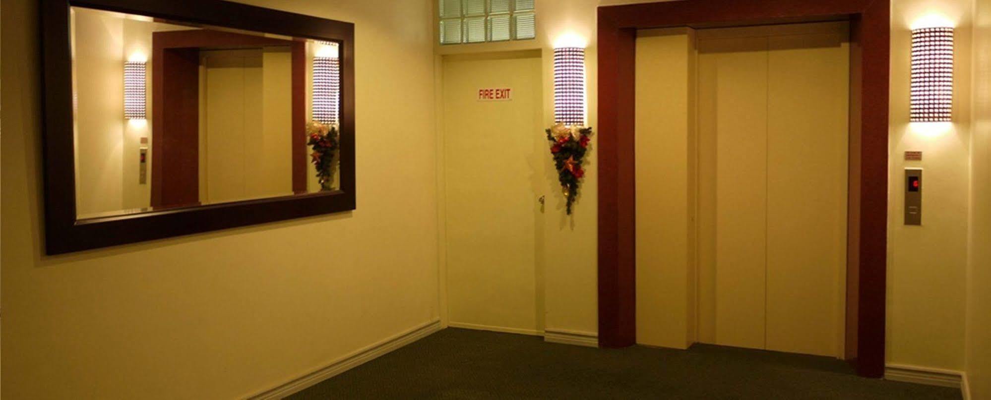 De Luxe Hotel Cagayan de Oro Eksteriør billede